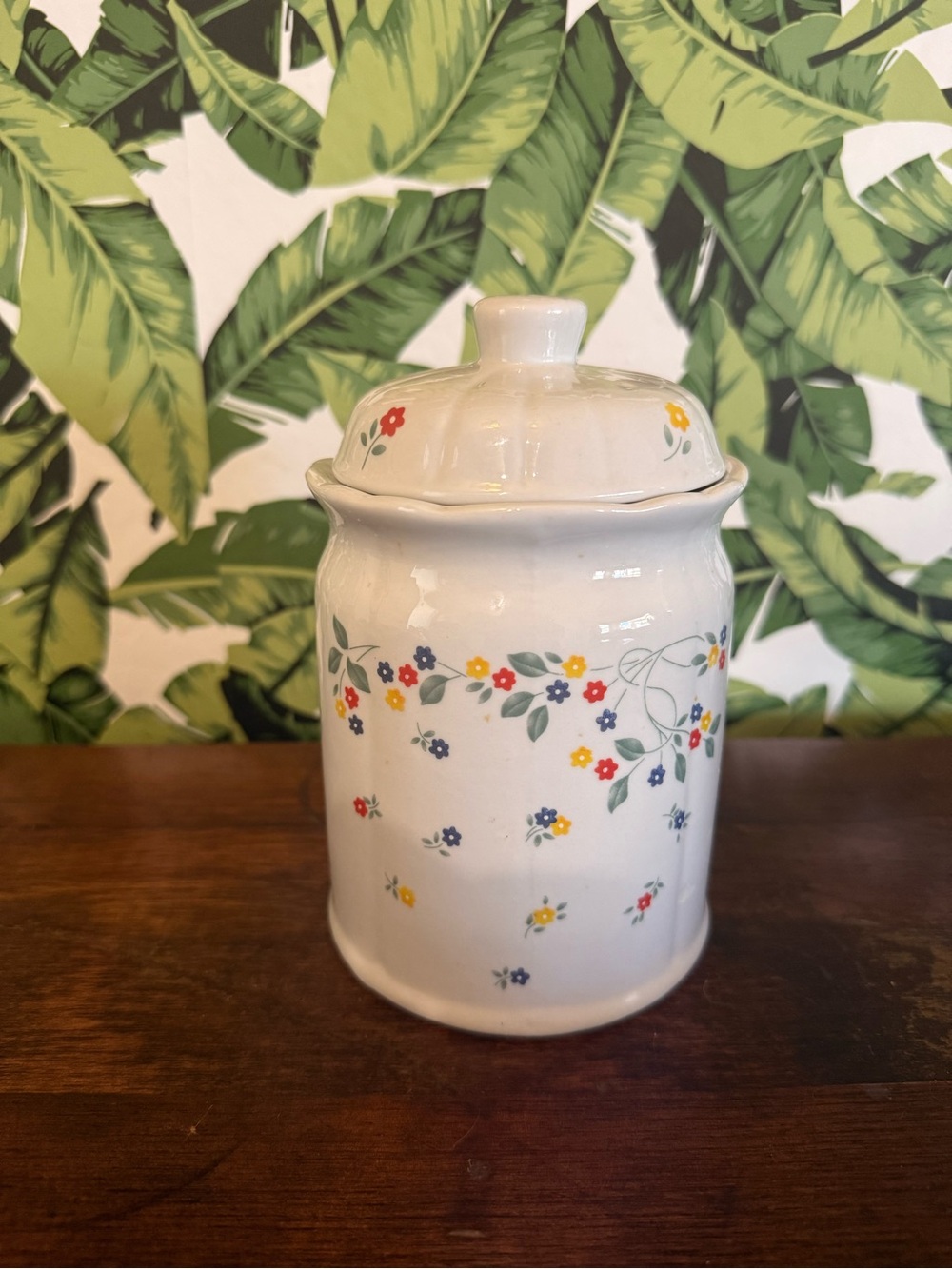 Discontinued Vintage Corelle English Meadow Sugar Canister with Lid 6.5”